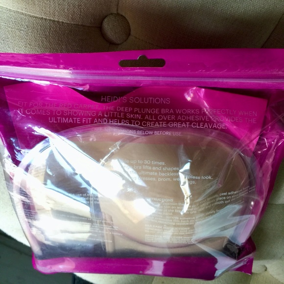 Heidi Klum Intimates Deep Plunge Bra Backless Strapless Adhesive C/D New NIP - Picture 5 of 5